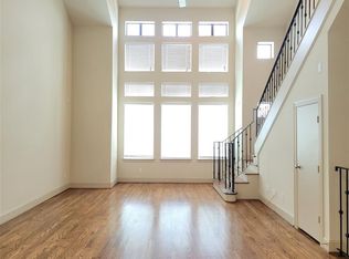 2827 Pease St, Houston, TX 77003