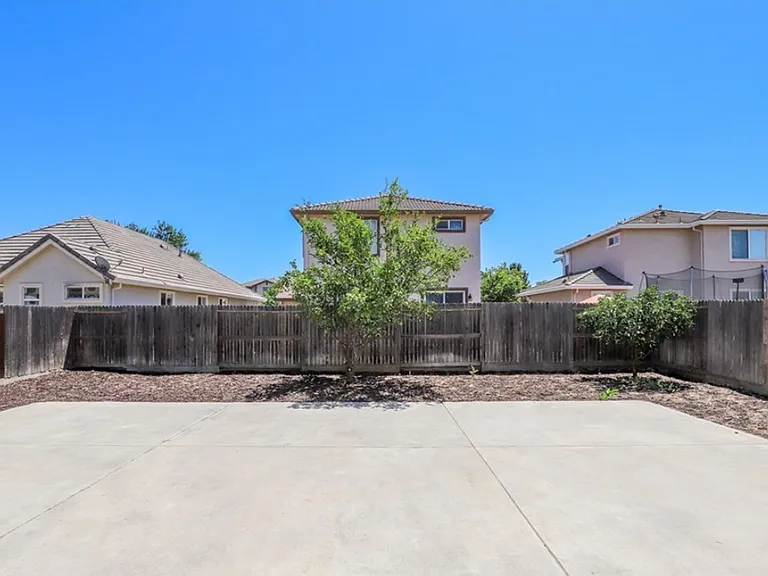 468 Beckman Way — Photo 16