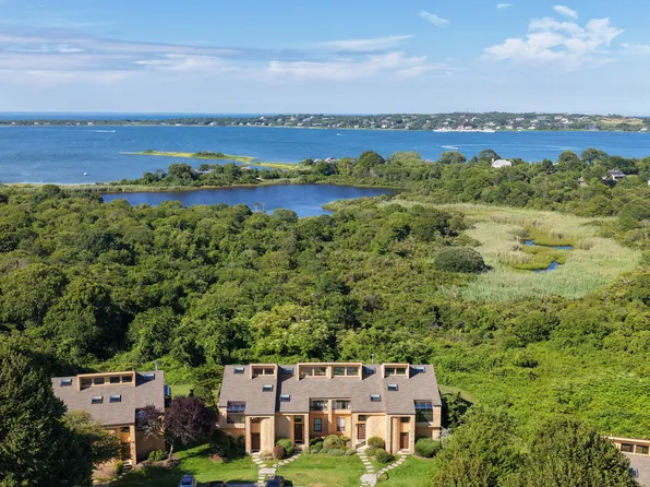 21 S Fulton Dr Unit 5, Montauk, NY 11954
