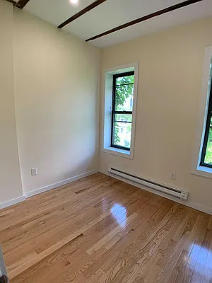 Rented by Cargon Realty | media 39