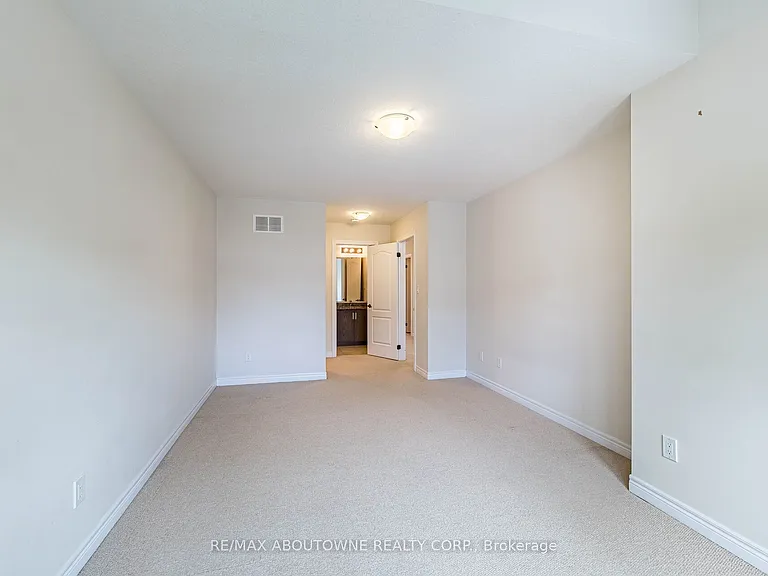 81 Pettitt Dr — Photo 26