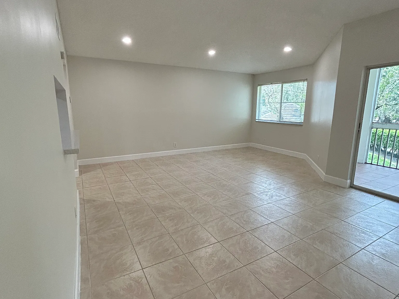 9733 Westview Dr — Photo 3