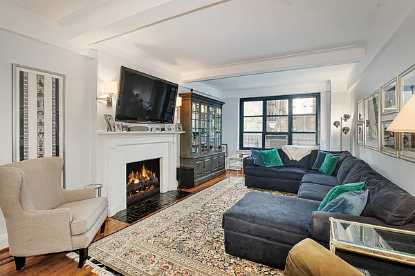 Sold by Compass | media 1