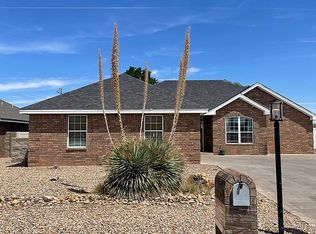 2202 W University Dr, Portales, NM 88130