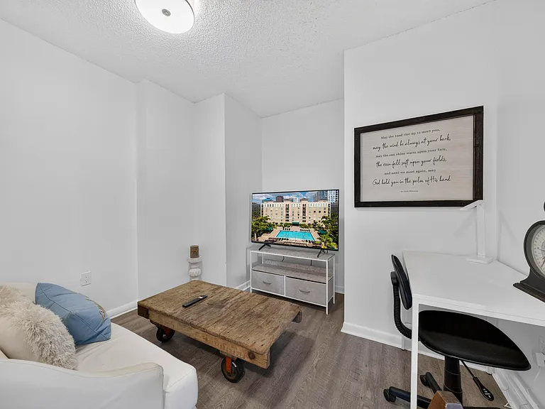 520 SE 5th Ave #2211 — Photo 14