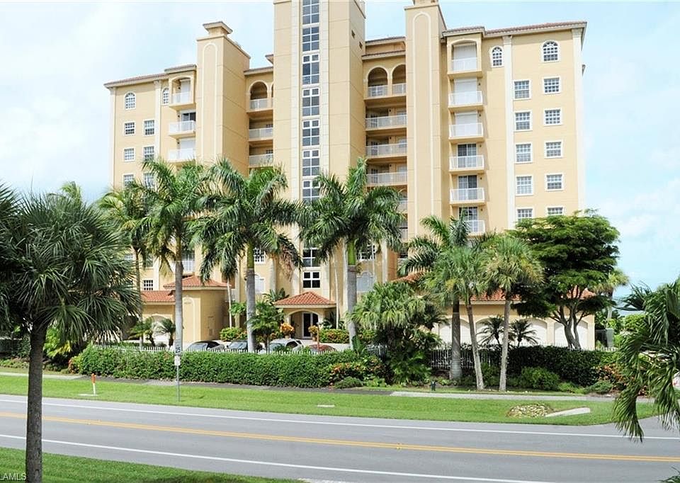 1st image of 9577 Gulf Shore Dr APT 401