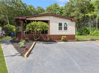 6 Sherwood Valley Ln, Coventry, RI 02816