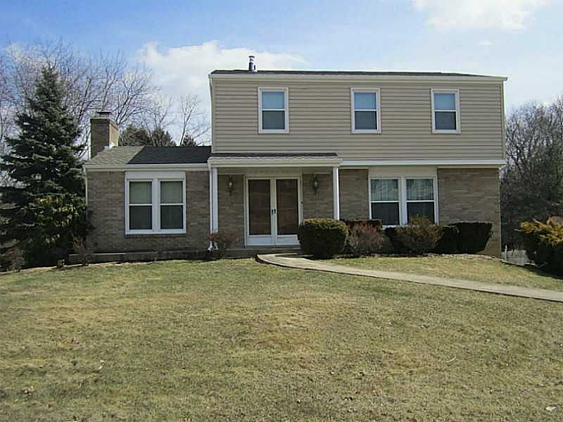 1st image of 8 Valley Vue Dr