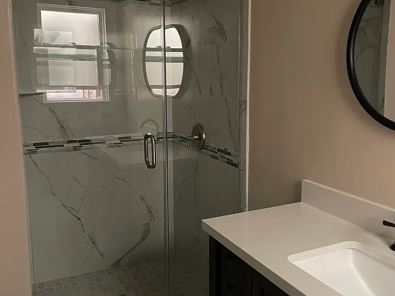 1510 E 3rd St #5 — Photo 13