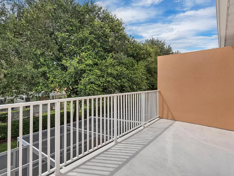 1413 Retreat Cir — Photo 29