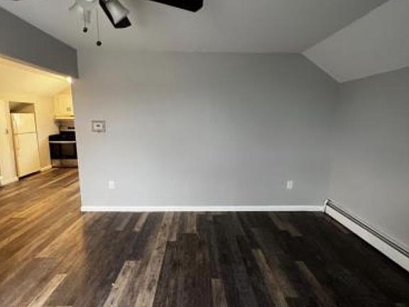 4th image of 148 Catskill Ave