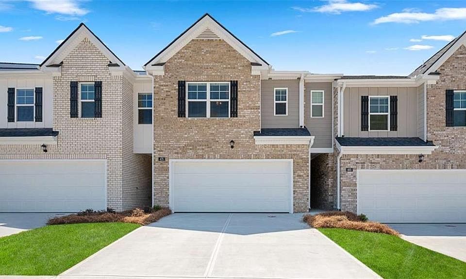 1st image of 490 Silvermoon Dr