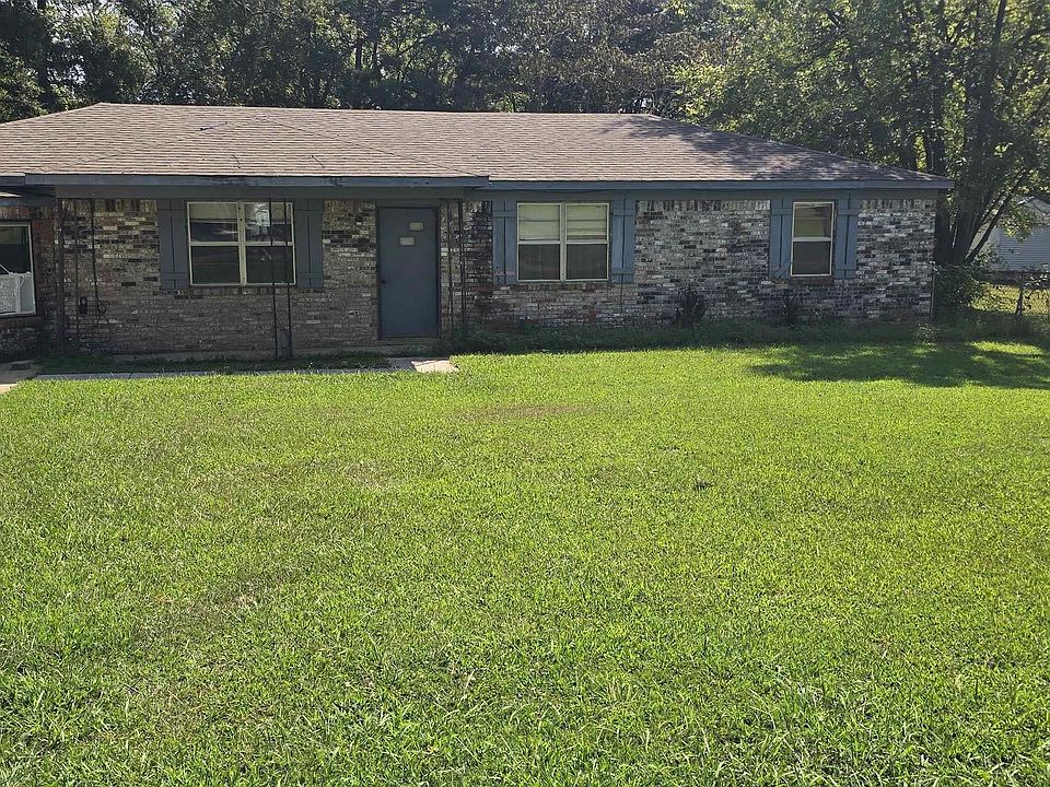 1st image of 705 E Hancock Dr