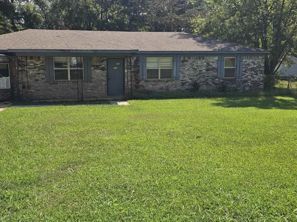 705 E Hancock Dr, Scottsboro, AL 35769
