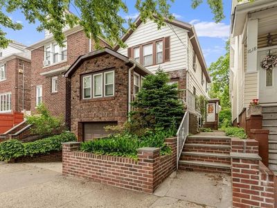 1624 Tomlinson Avenue, Bronx, NY, 10461