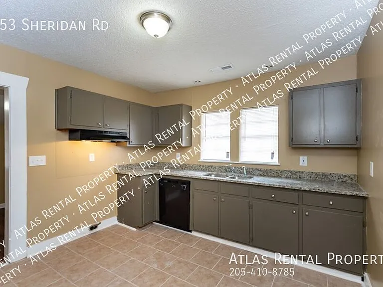 653 Sheridan Rd — Photo 16