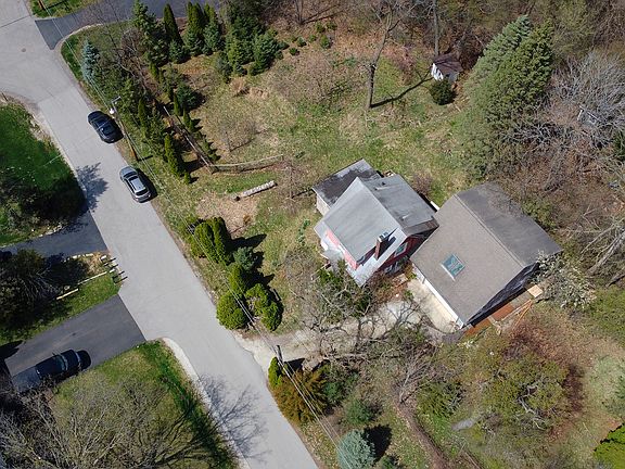 2nd image of 21W508 Acorn Ave
