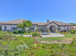 27848 Crowne Point Dr, Salinas, CA 93908
