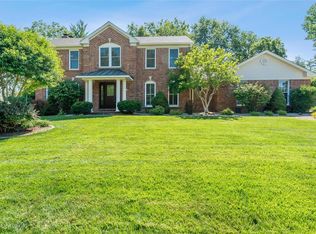 604 Log Hill Ct, Ballwin, MO