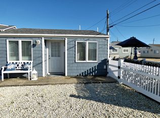 23 E Pelican Way, Lavallette, NJ 08735