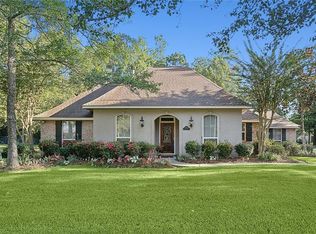 30423 Woodland Dr, Lacombe, LA 70445