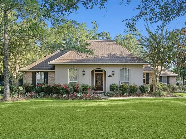 30423 Woodland Dr, Lacombe, LA 70445