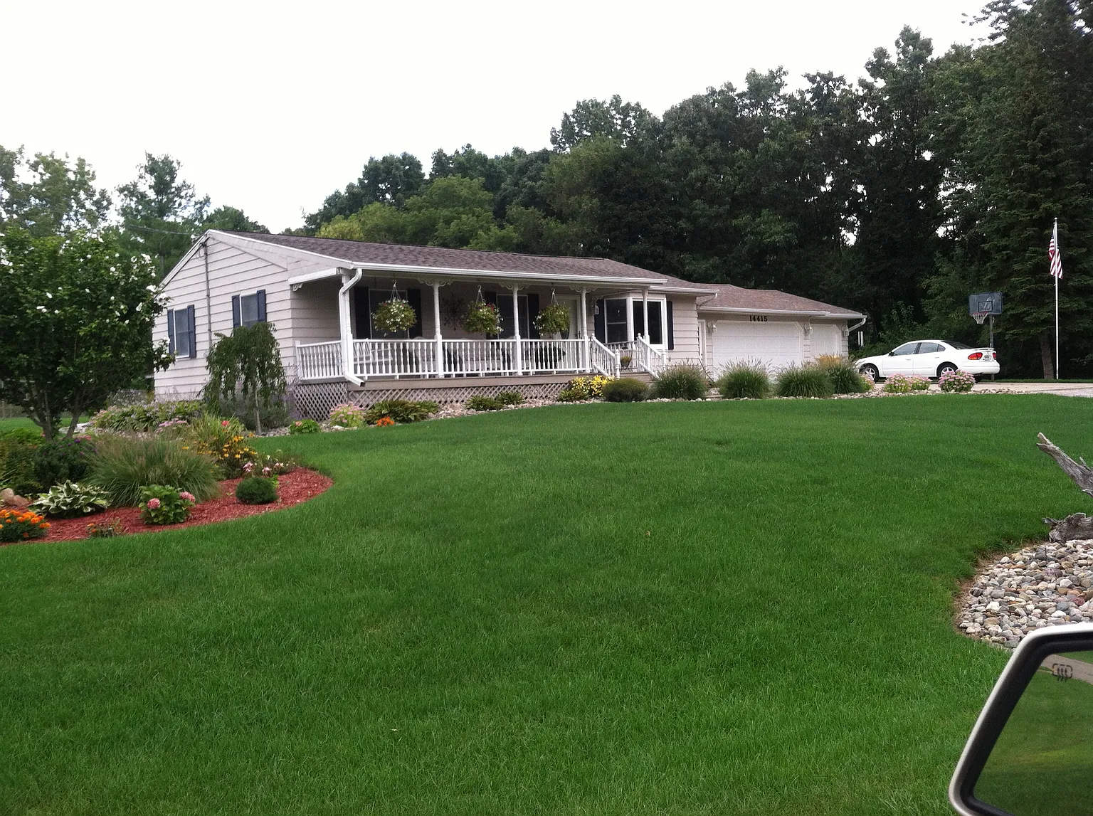 14415 White Oaks Dr photo 1