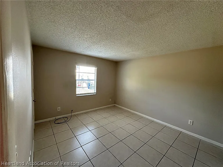 6215 Candler Ter — Photo 2