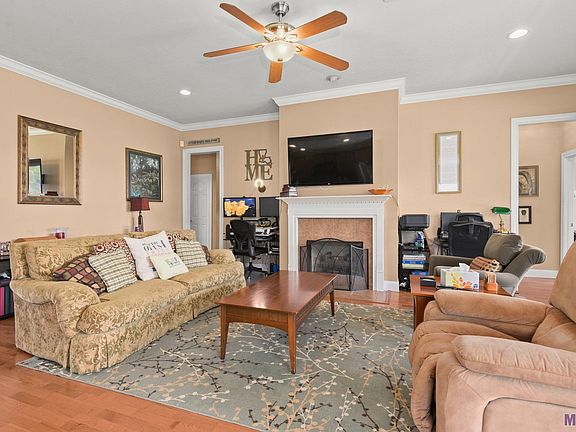 3rd image of 6068 Tuscany Ln