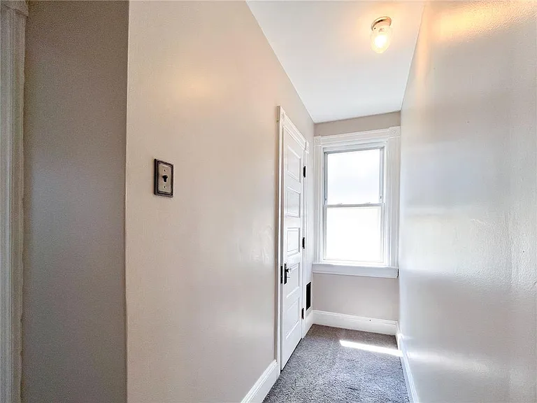 708 Pardee St — Photo 12