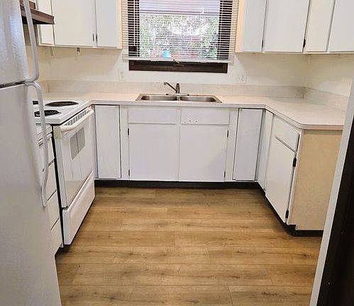 5th image of 637 E Best Ave Unit 3