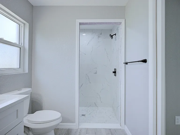 136 Friendly Cir — Photo 20