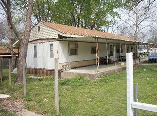 105 Spring St, Spavinaw, OK 74366