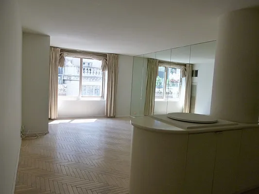 Rented by NY NY Condo, Inc | media 15
