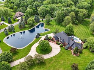 2341 S Paxton Dr, Warsaw, IN 46580