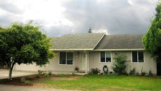 1st image of 2155 Salmon St