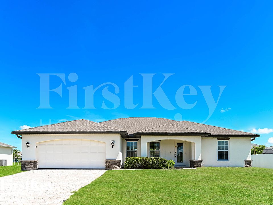 1st image of 1909 NW 17th Ter