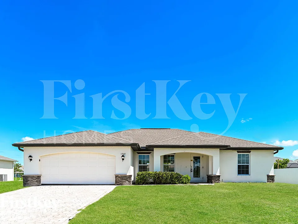 1909 NW 17th Ter