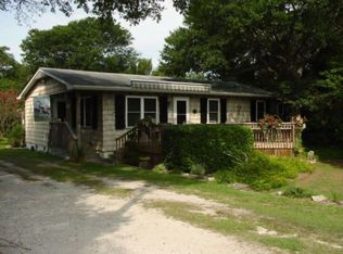 113 Shell Dr, Emerald Isle, NC 28594