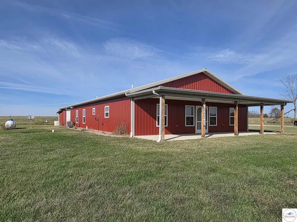 31833 Highway W Hwy, Smithton, MO 65350