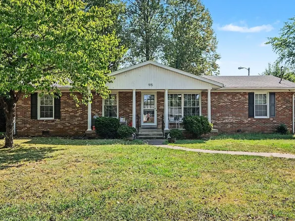 915 Temple Ct, Murfreesboro, TN 37130