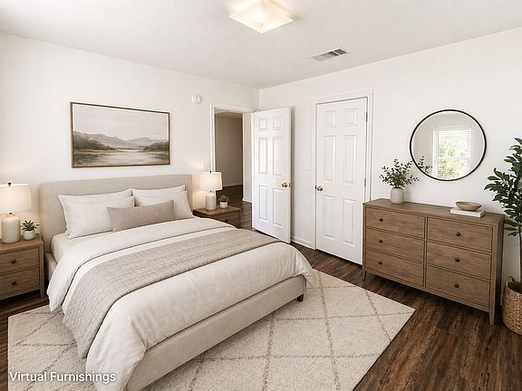 4th image of 204 W Avenue F #B