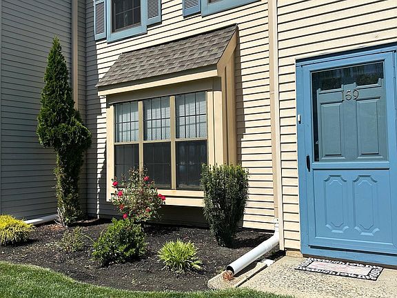 4th image of 159 Wyndham Pl