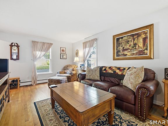 4th image of 81 Galpin Lane
