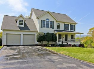 121 Caldonia Dr, Candler, NC 28715