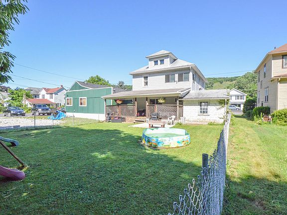 3rd image of 210 E Luzerne Ave