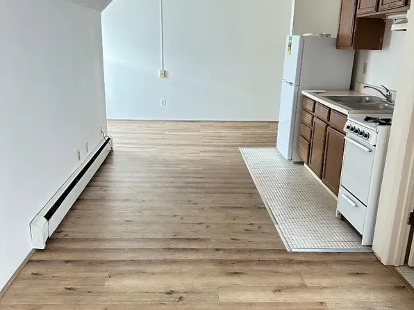 127 1/2 Welch Ave, Ames, IA