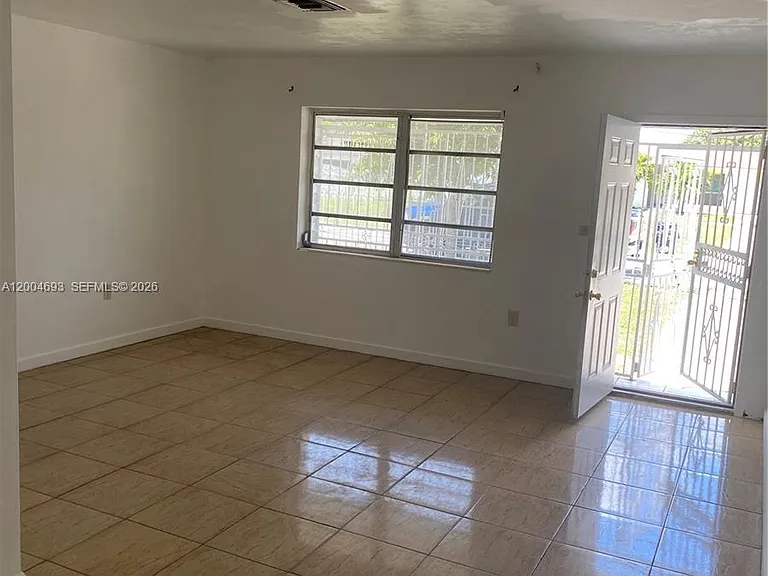 14315 NW 12th Ave — Photo 3