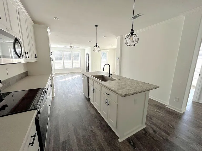 1009 Vervain Dr #1009E — Photo 10