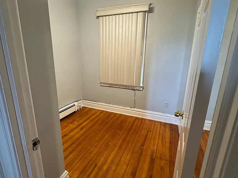 710 Hillside Ave — Photo 4